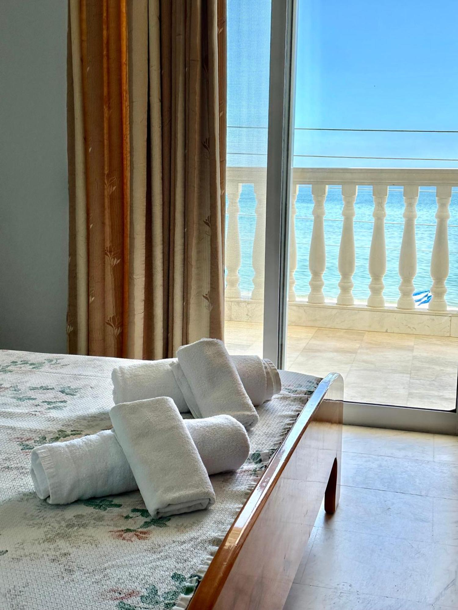 Olympic Beach Rooms Eksteriør billede